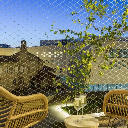Mercure Centre Arenes Отель