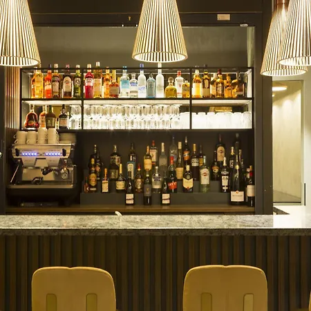 Mercure Centre Arenes Отель